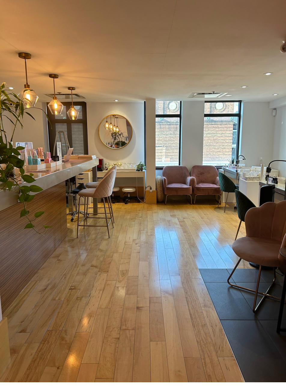 Studio Bonita Beauty - 1609 rue Saint-Denis, Montréal