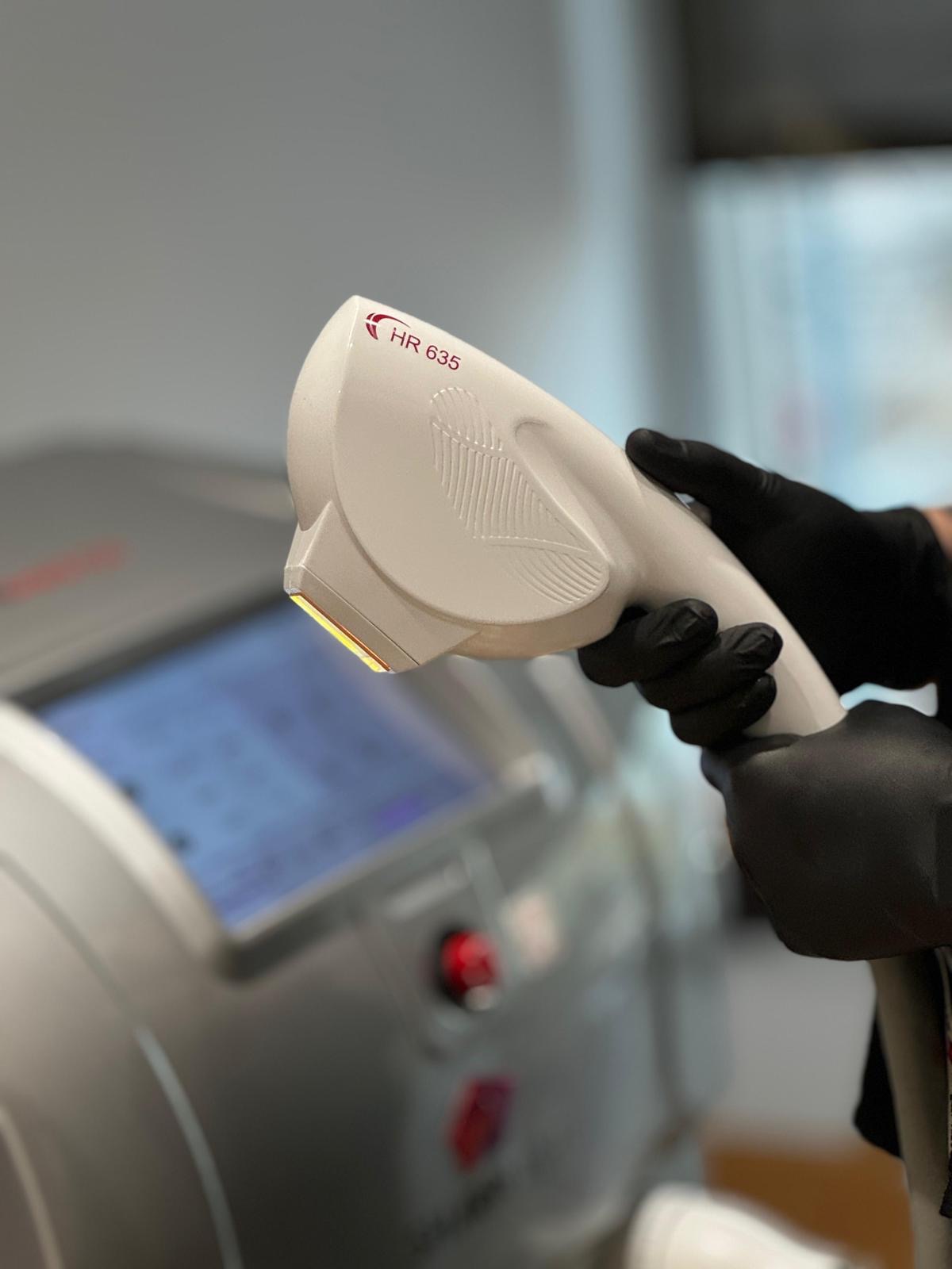 Sharplight HR 635 — embout épilation laser avec la machine OmniMax S3
